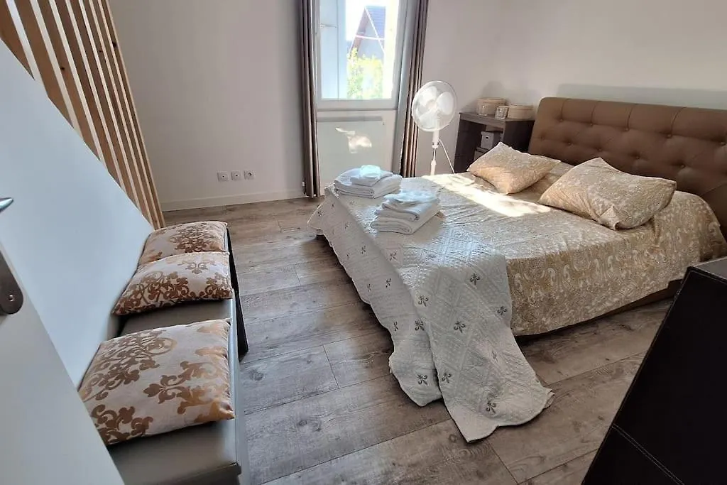 בונוויל Le Triplex De Sergio צרפת